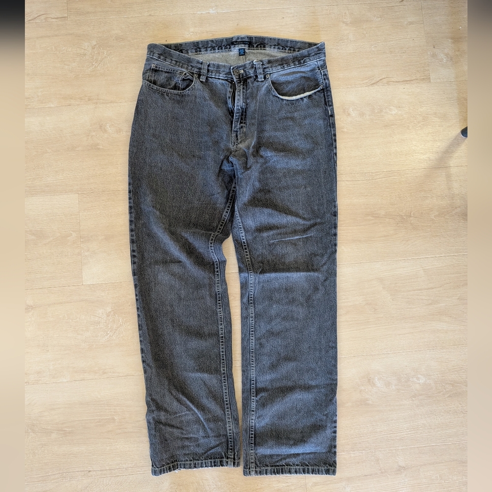 Van Heusen Men's Charcoal Relaxed Jeans